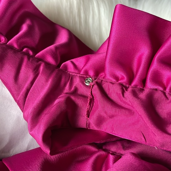 Just Taylor pink/raspberry satin high ruffled occasion dress EUC size 8 - Picture 8 of 9